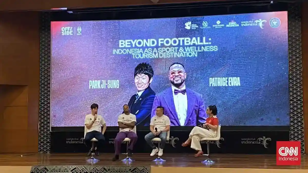 Patrice Evra Kenang Sambutan Fans MU dan Ketertarikannya pada Indonesia