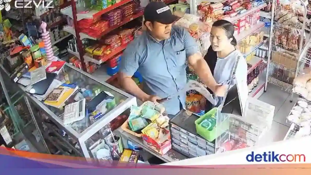 Penghulu di Probolinggo Diserang Tetangga, Empat Luka Bacok