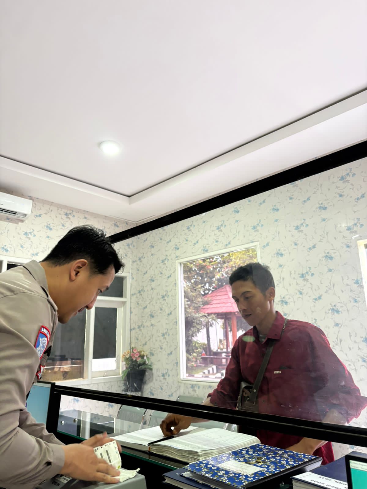 Polisi Turun Langsung ke Warga, Polantas Menyapa Permudah Akses Layanan